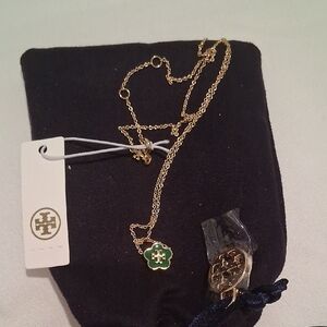 Tory Burch Forget Me Not Green Daisy Pendant Necklace With Dustbag. SOLD OUT